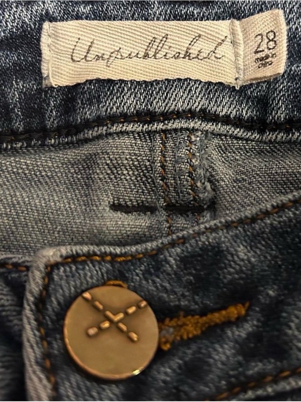 Unpublished low rise flare jeans in size 28 - Picture 4 of 4